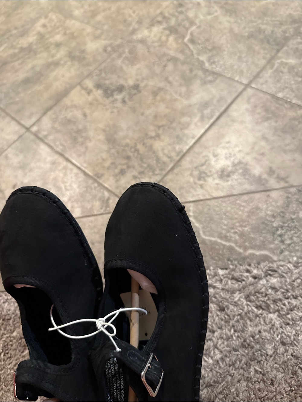 🐒Universal Thread Halston Flats - Picture 3 of 6